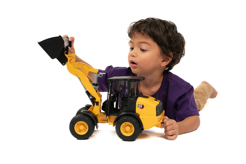 Bruder Cat® Wheel Loader-Mountain Baby