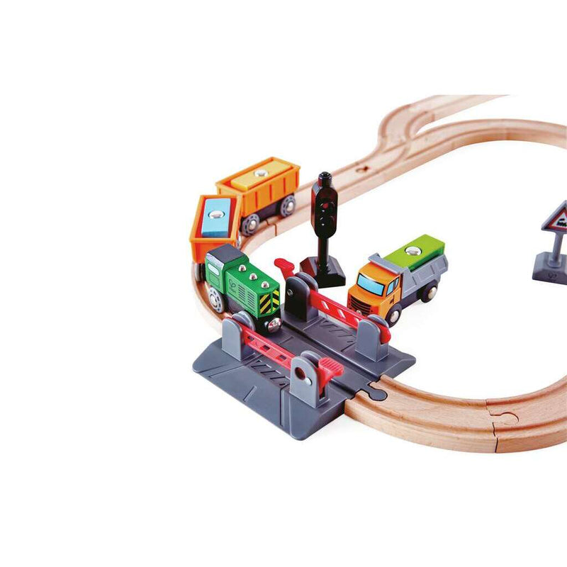 Hape Train Set - Crossing & Crane Set-Mountain Baby